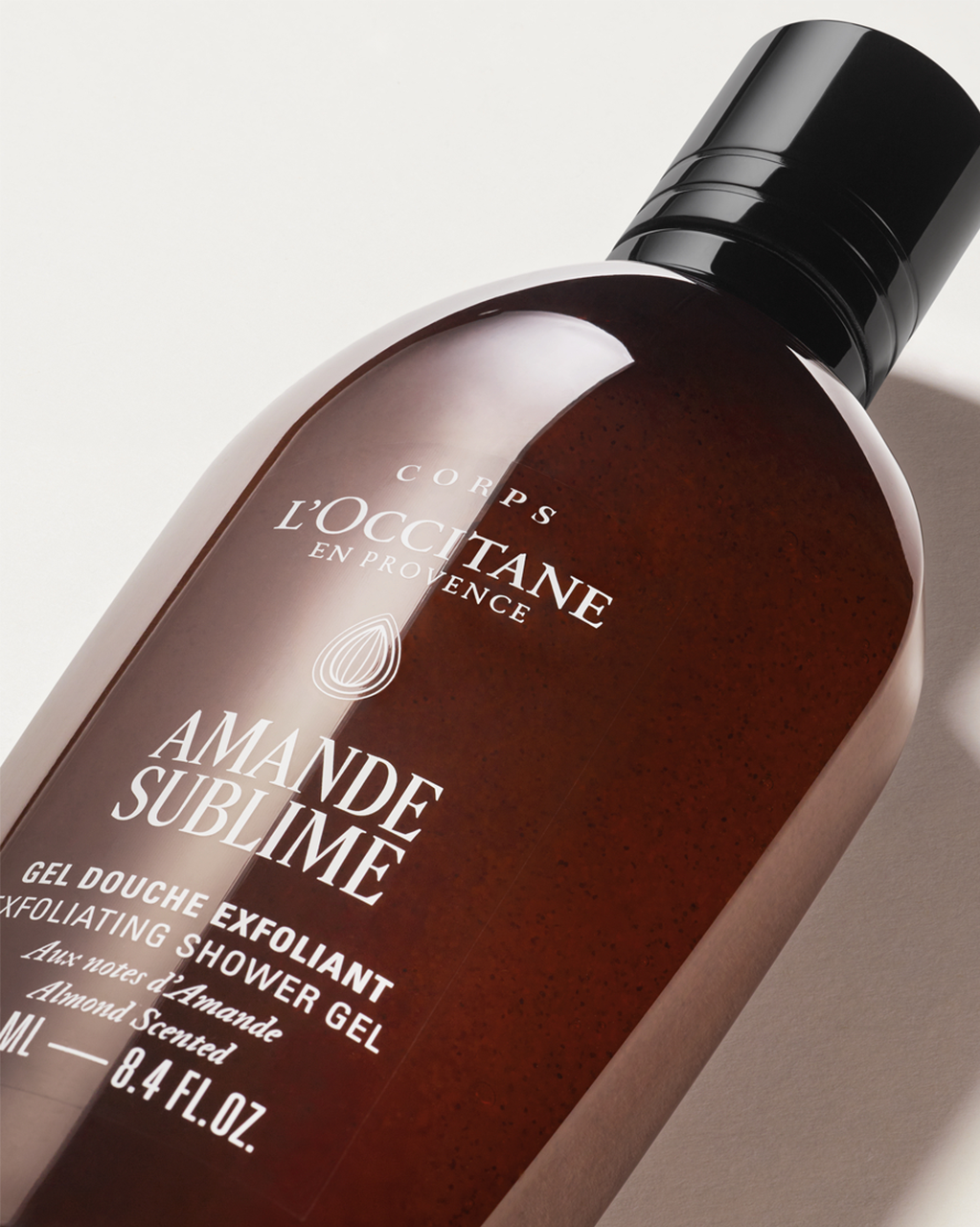 Amande Exfoliating Shower Scrub
